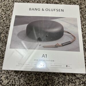 Bang & Olufsen A1 2nd Gen Gray Speaker